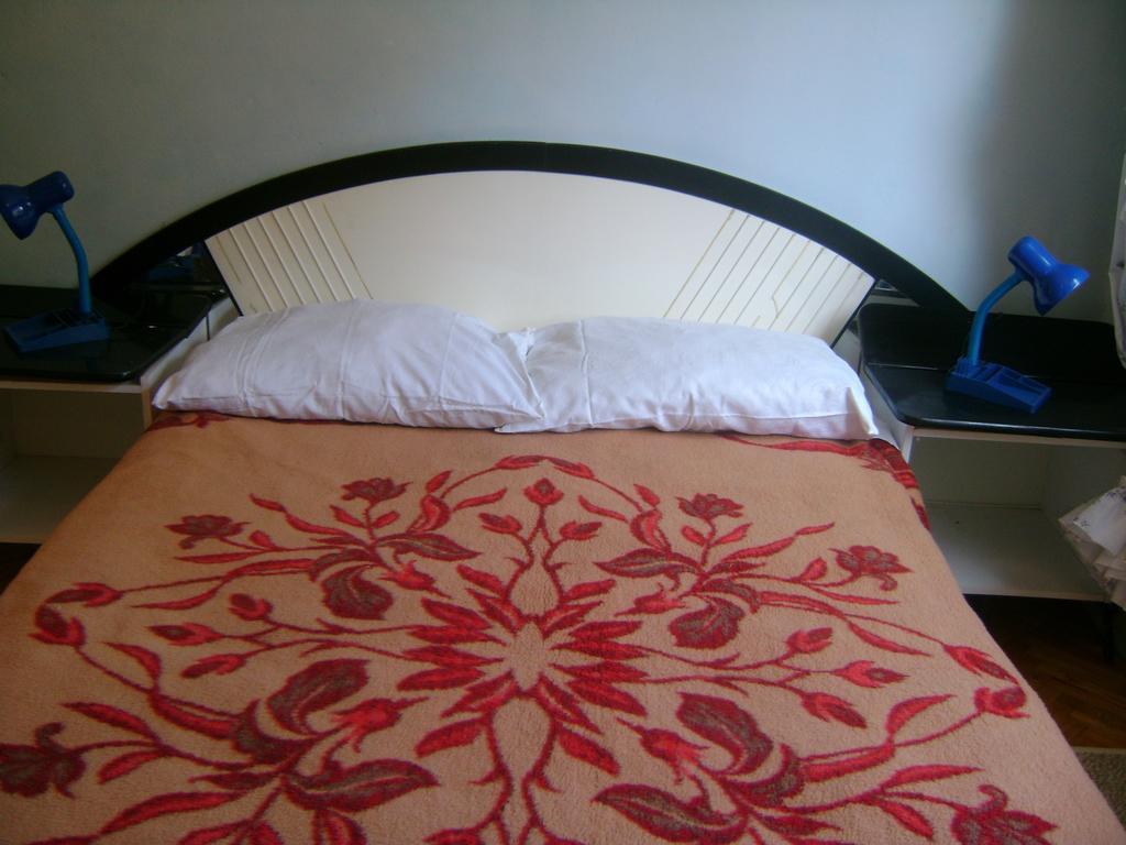 Apartment For Holidays In Pula Ruang foto